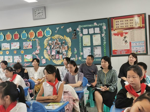 报道1.jpg