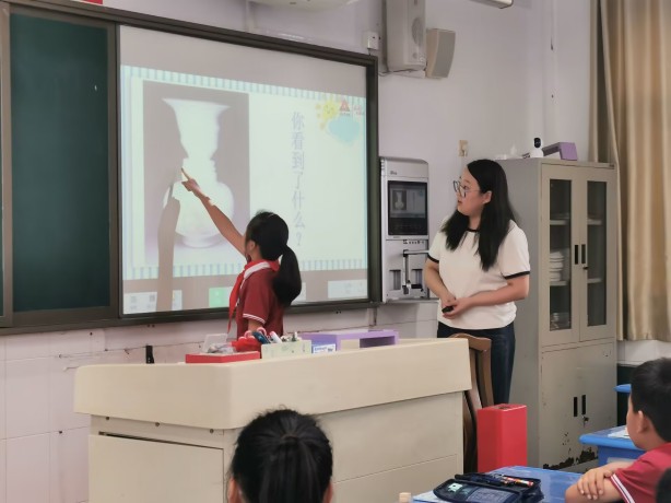 报道2.jpg