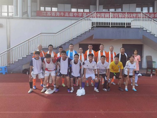 带哈达照片.jpg 带哈达照片.jpg