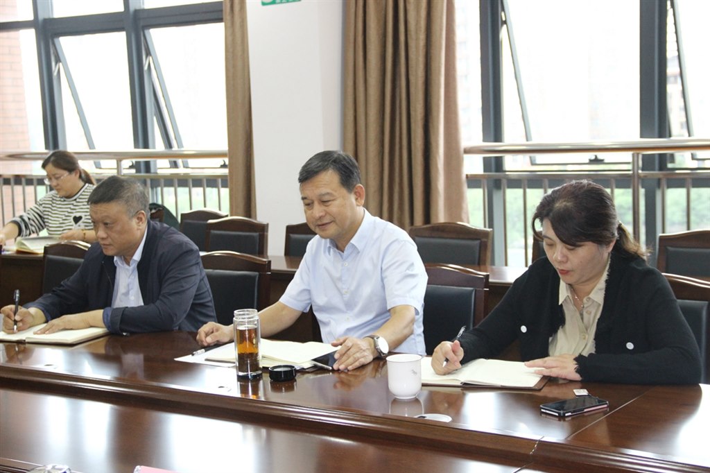 IMG_1069.JPG IMG_1069.JPG