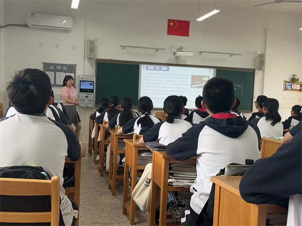 政史组1.jpg