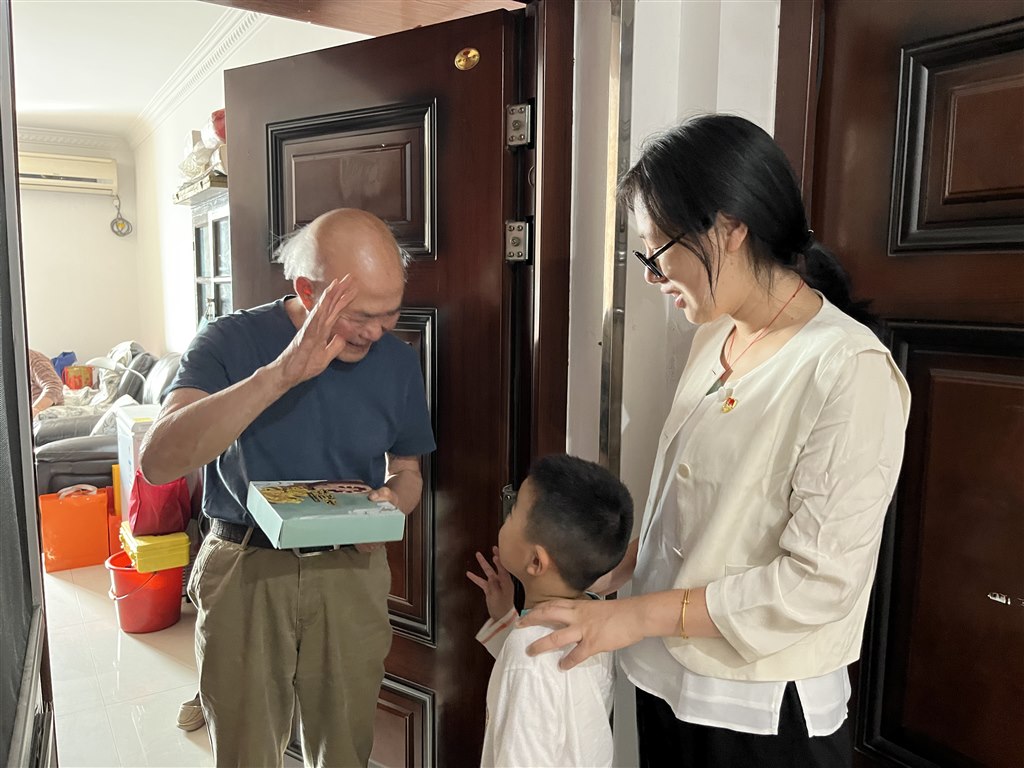 IMG_1234.JPG IMG_1234.JPG