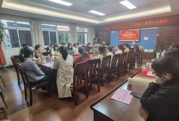 报道1.jpg