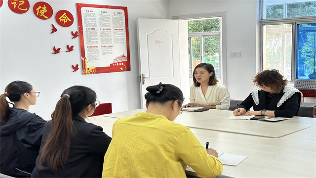 园长发言.jpg