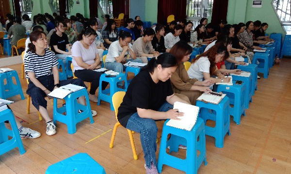 培训 正.jpg 培训 正.jpg