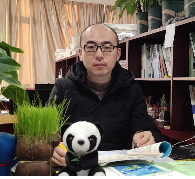 许豇羽.png
