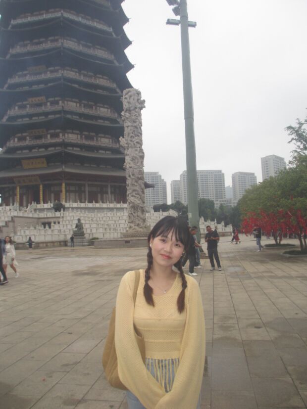 曾丹萍.jpg