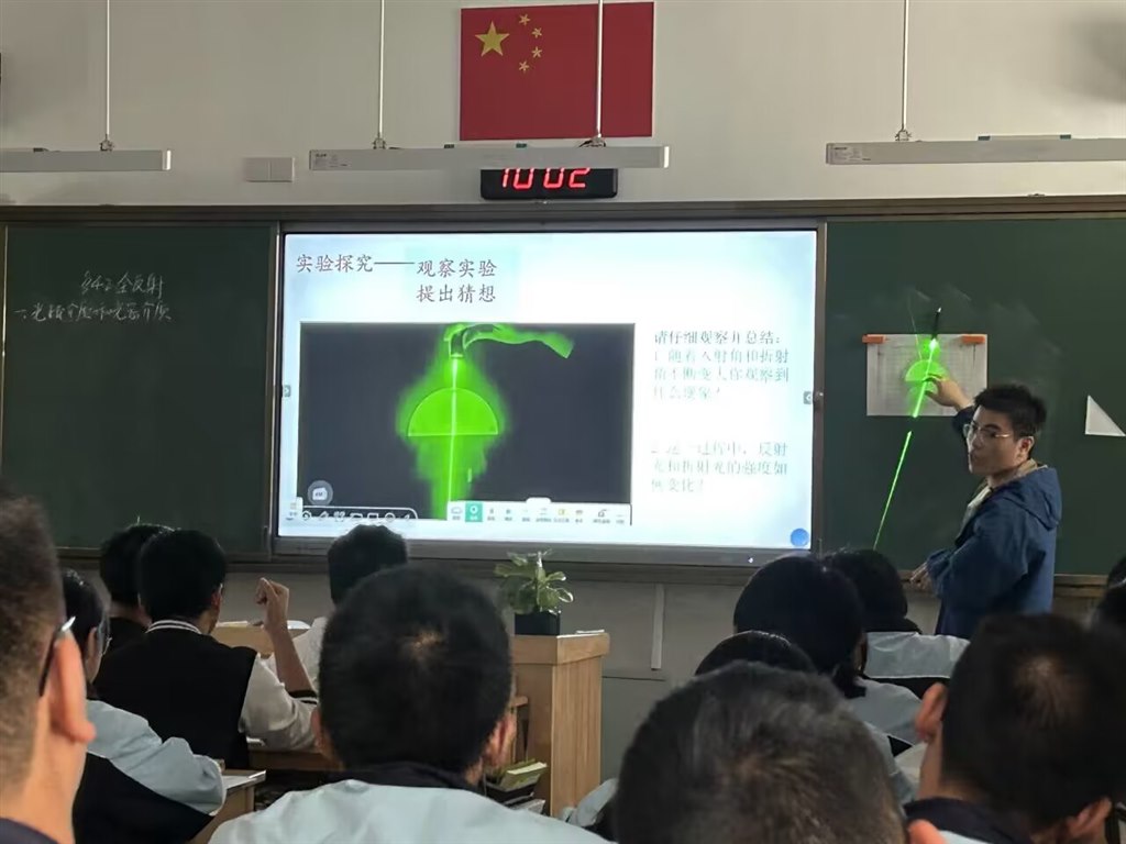 1.jpg