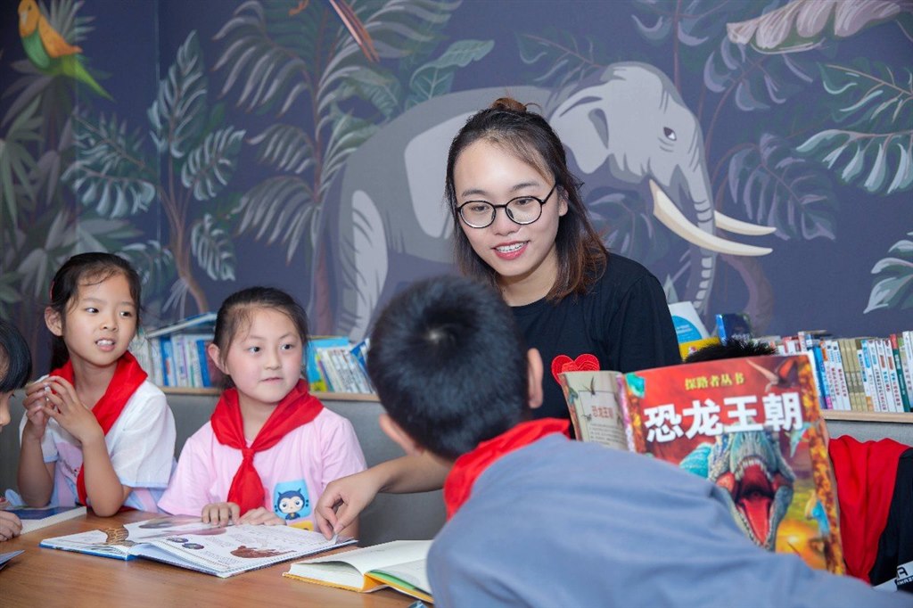 11春江小学王桂玲培育室成员风采.jpg