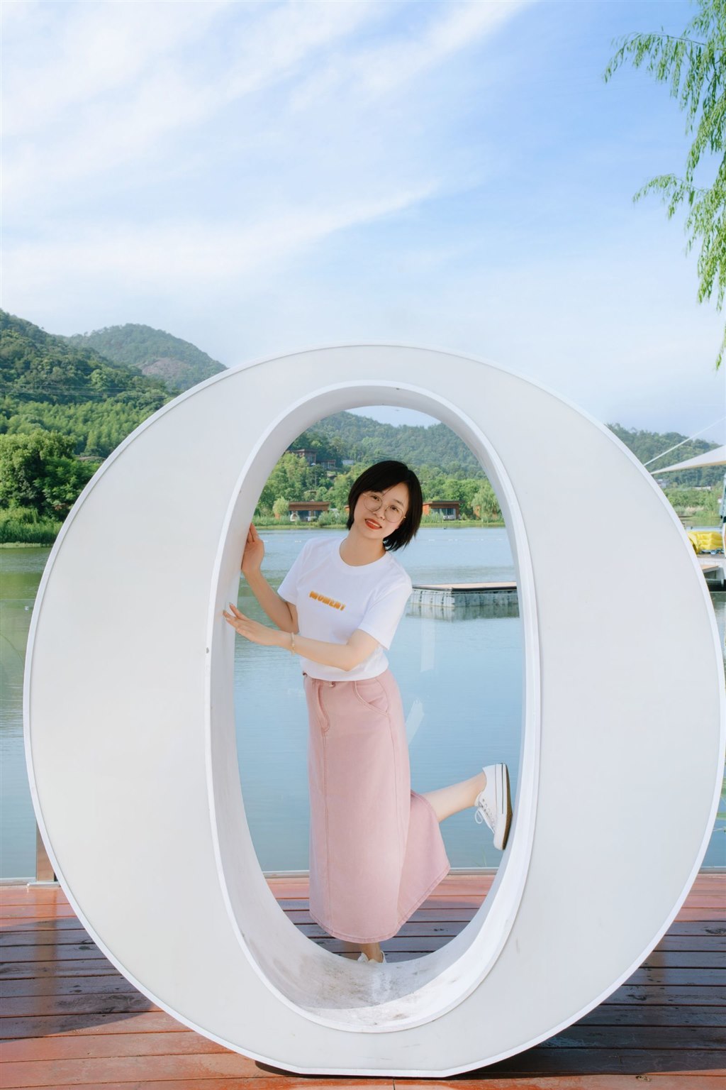 秦洁.jpg