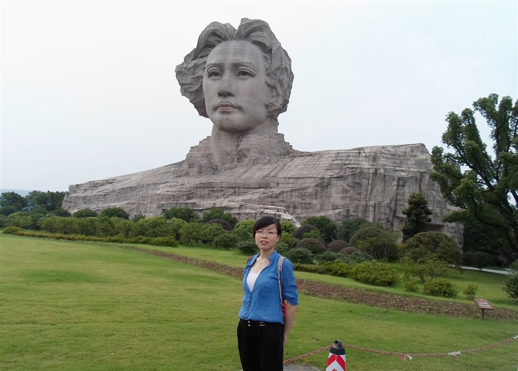 袁亚萍.jpg