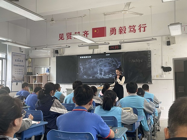 吴菲1.jpg