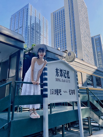 李伟林.JPG