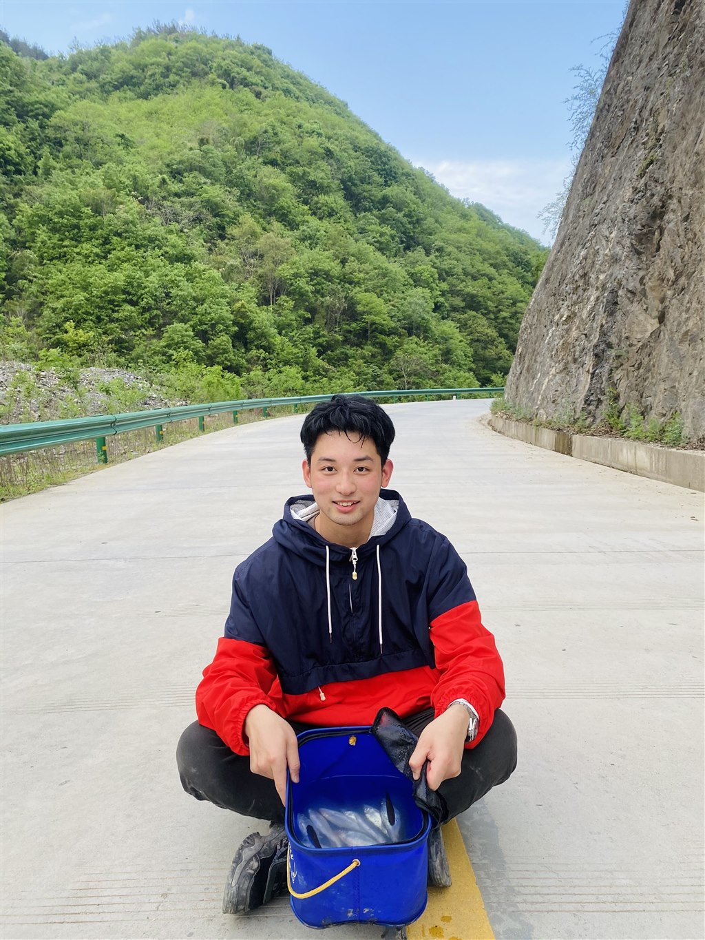 何鑫焱.jpg