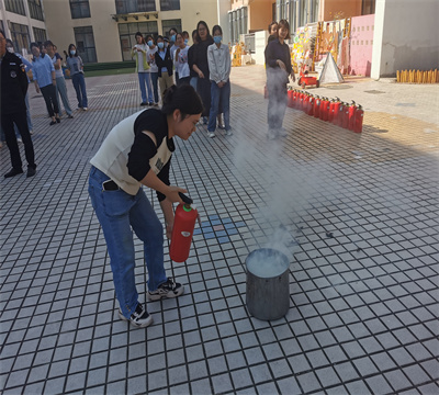 灭火器3.jpg