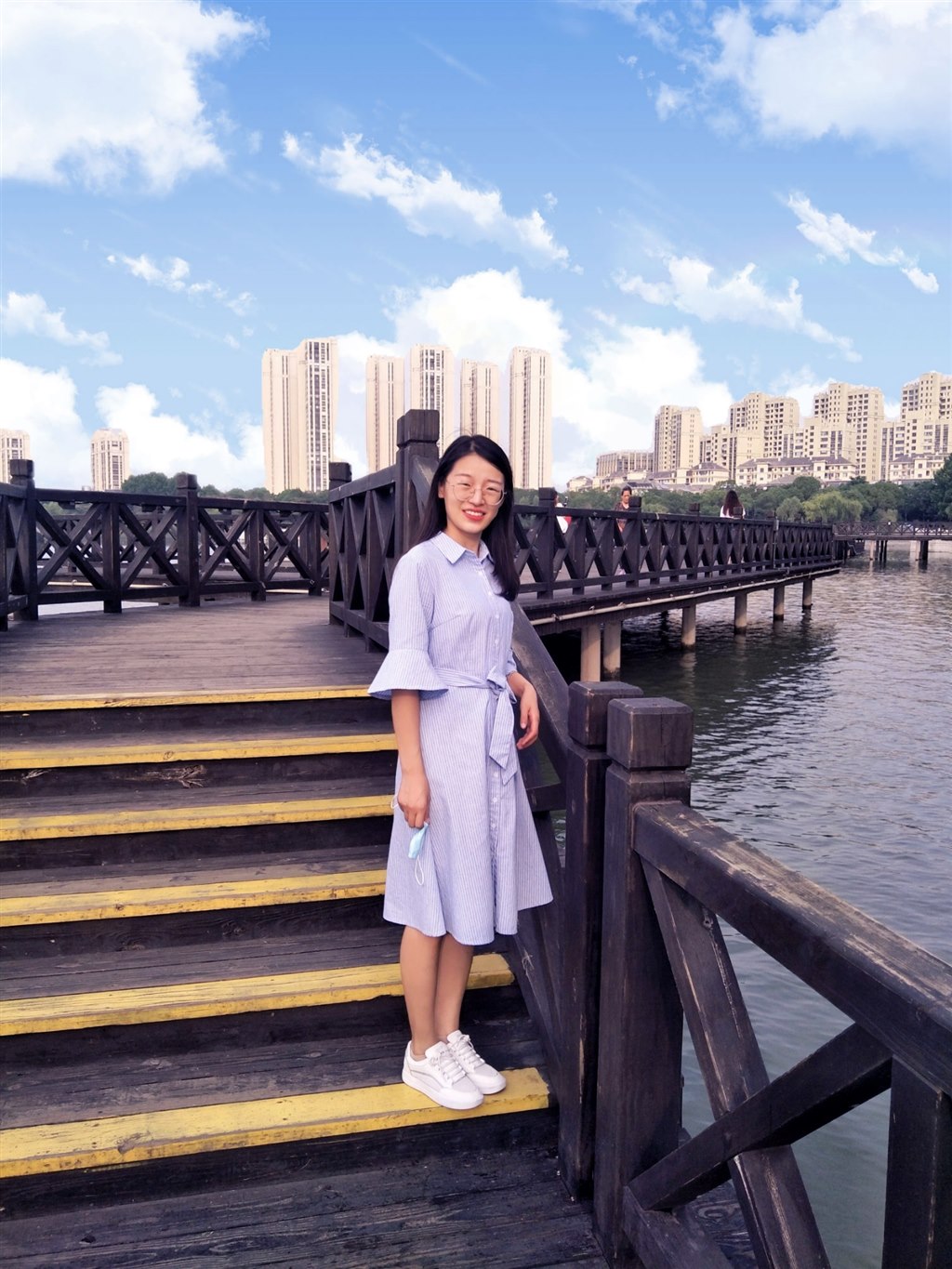 魏利珍.jpg