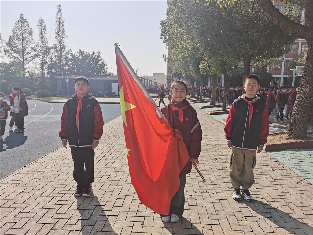 五2升旗仪式.jpg