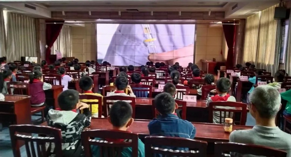 厚余小学举行了一年级新生入学礼仪式2216.png