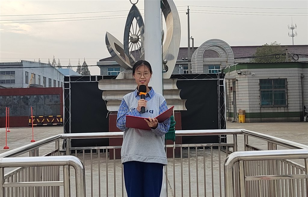 升旗仪式.jpg