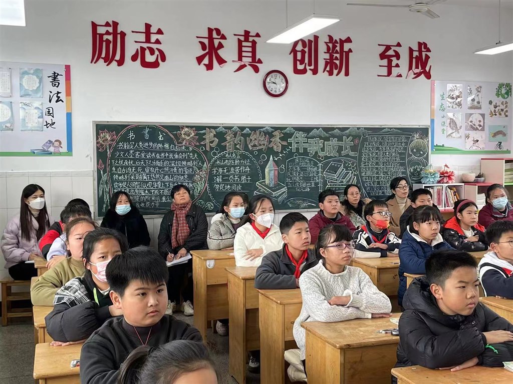 cba6b684f0997af8c5d142c9f1d37ce.jpg