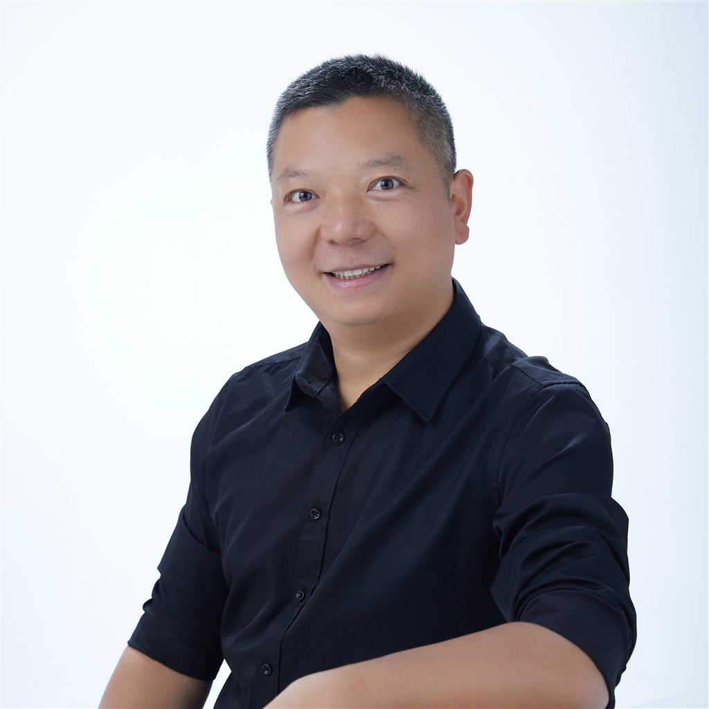 杨小春.jpg