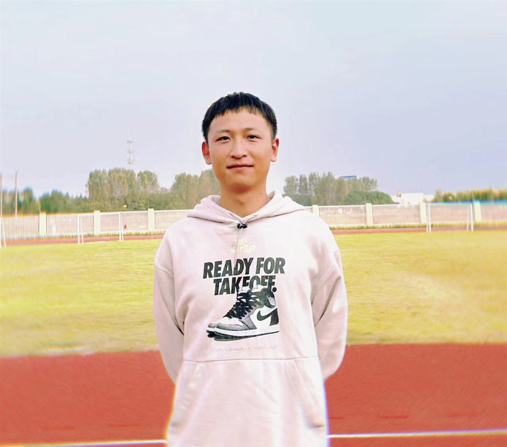 万发顺.jpg