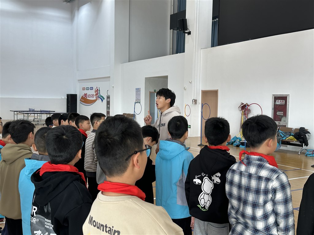 史鹏.jpg