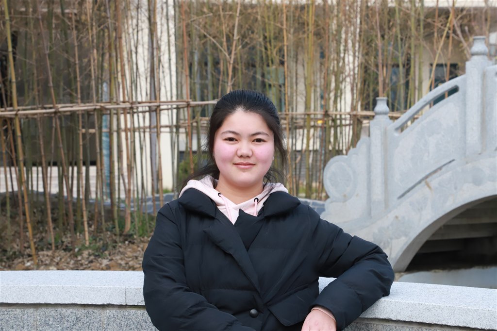 施丹萍.JPG