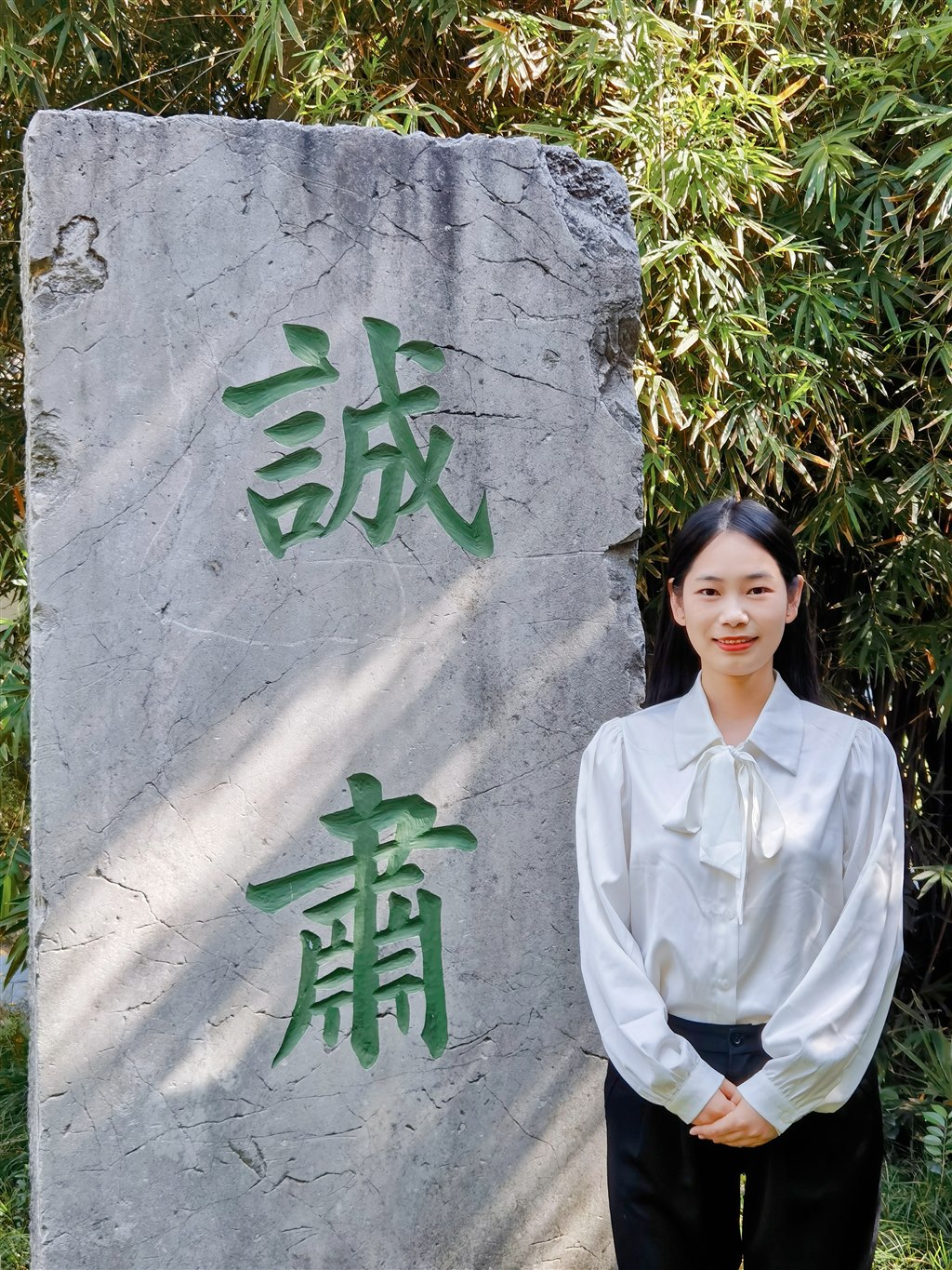 陈家颖.jpg