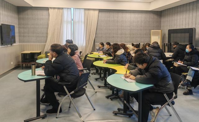 老师专注听课记录.jpg