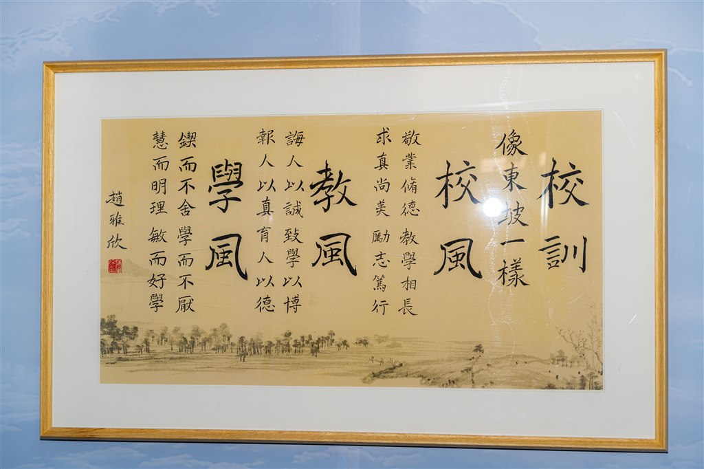 东坡美景--电梯文化布置1.jpg