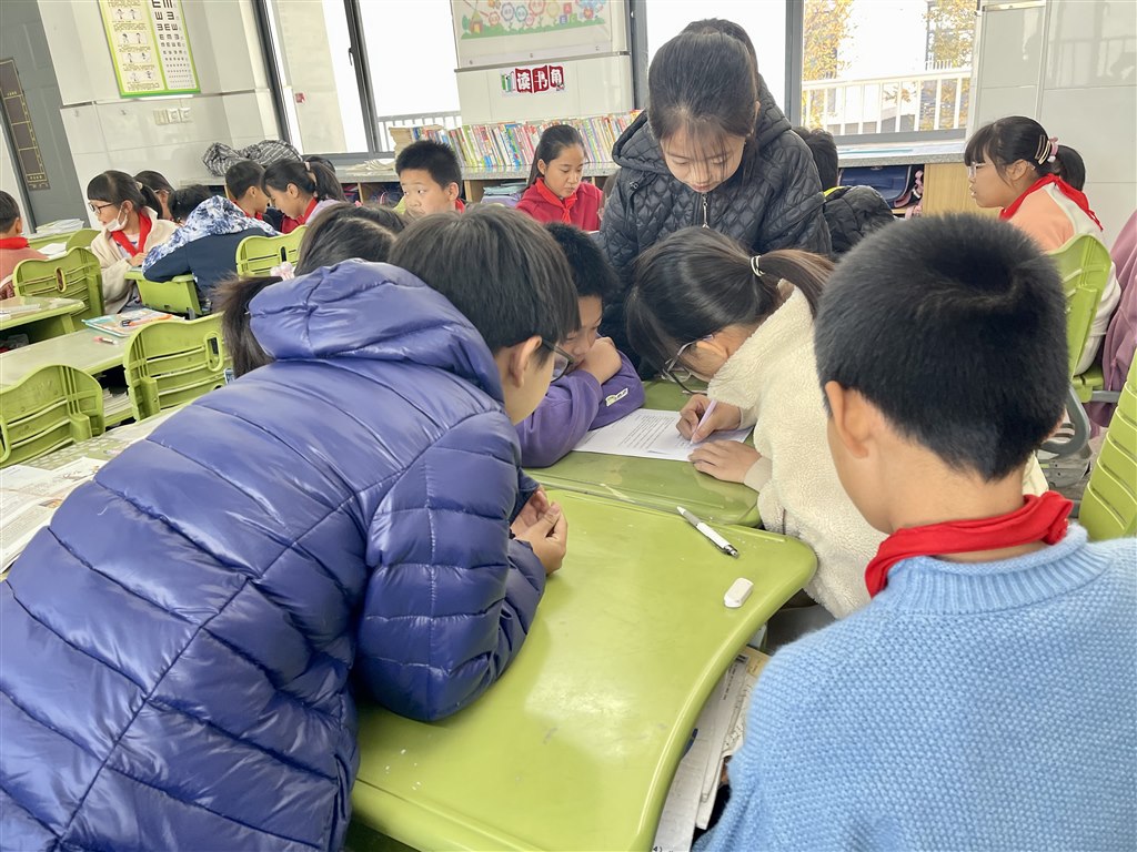 小组讨论3.jpg