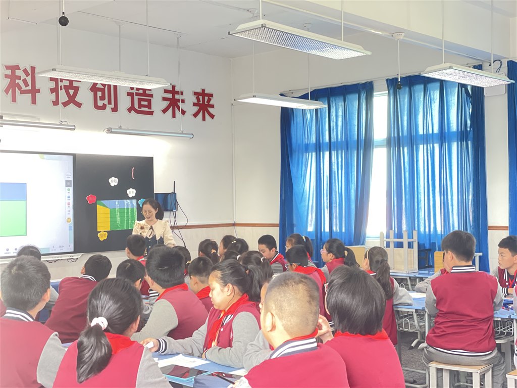 上课图片1.jpg