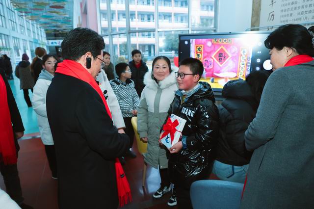 调整大小 赠书.jpg