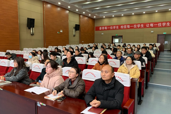 全体一观看.jpg 全体一观看.jpg