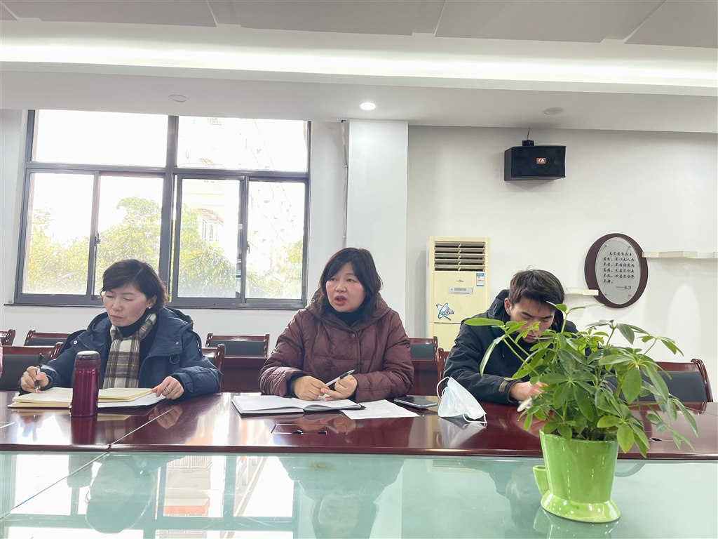 王校发言.jpg