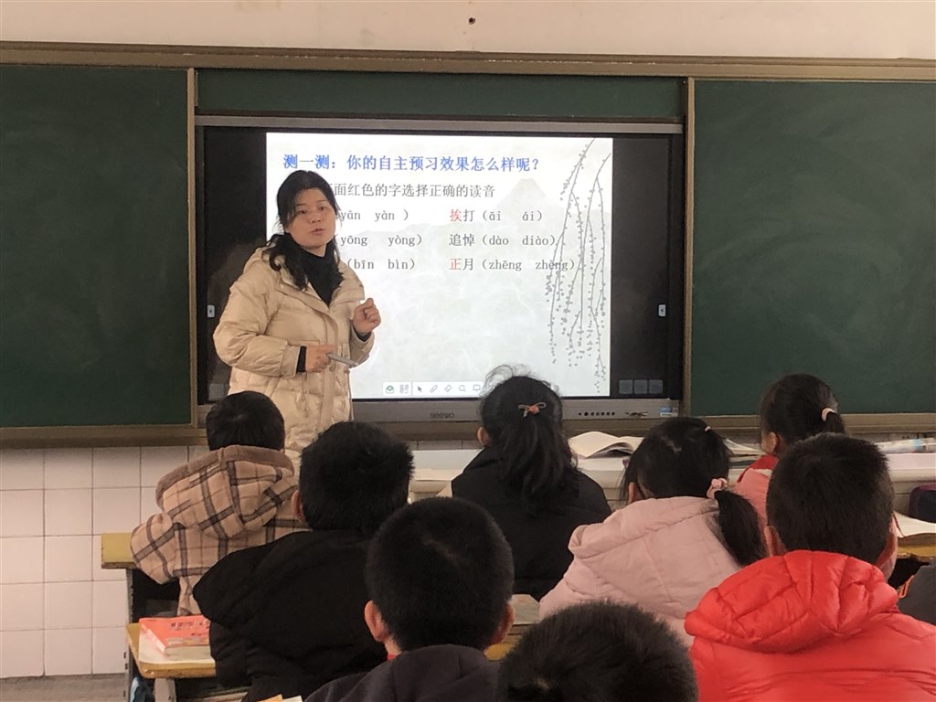 微信图片_201001050322405.jpg