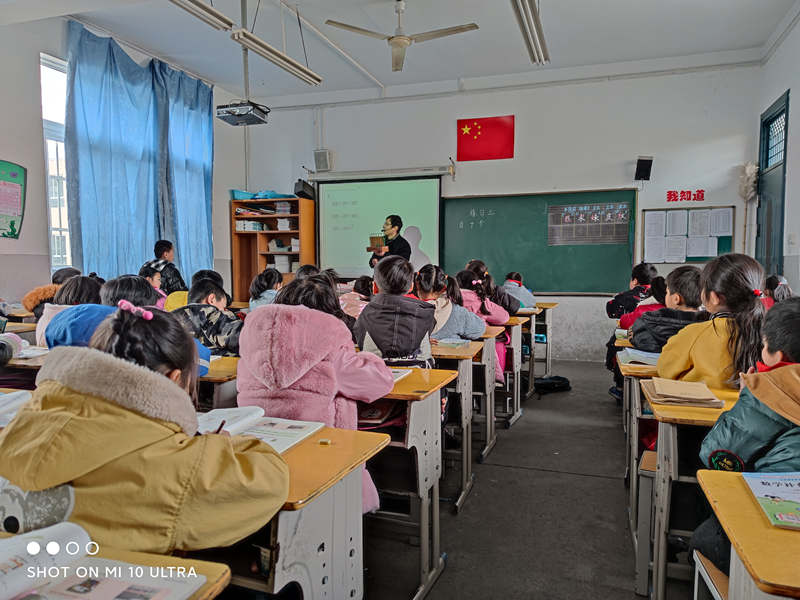 上课照片_副本.jpg