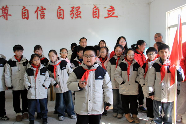 8、蔡礼泽唱歌.JPG 8、蔡礼泽唱歌.JPG