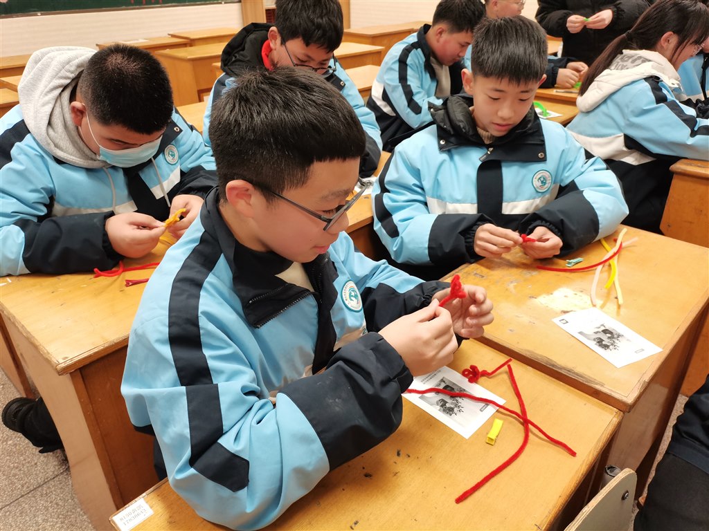 扭扭棒手工社2.jpg