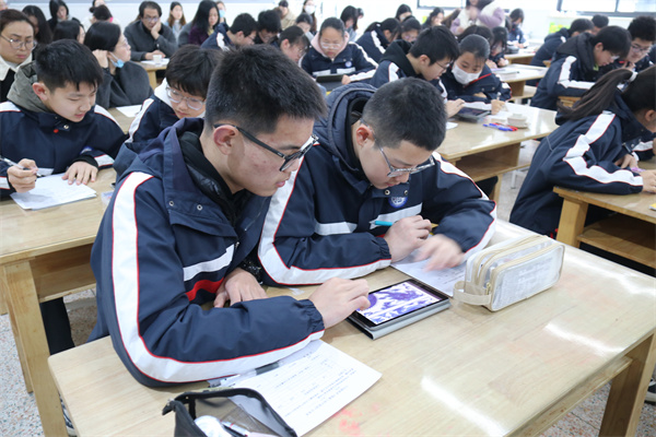 周涵钰-2.jpg