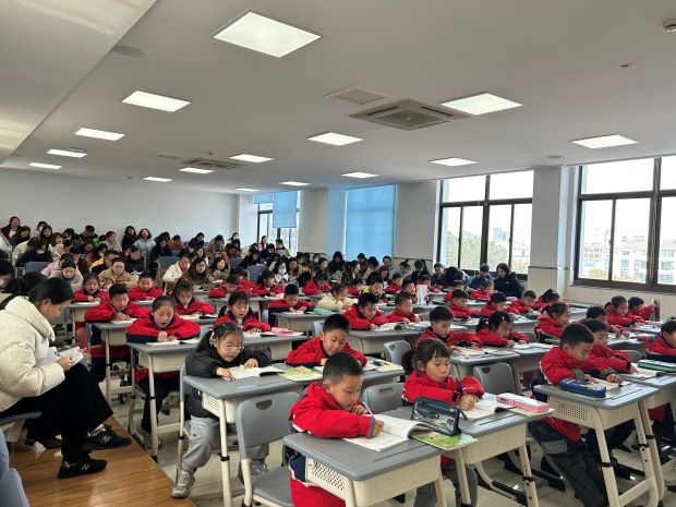 教师听课2.jpg