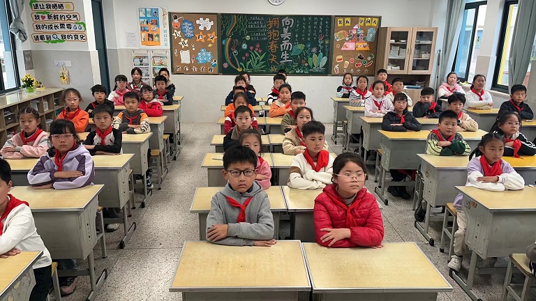 主题班会3.jpg 主题班会3.jpg