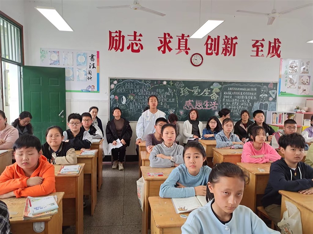 5a80cef50bad2479e7dedebd7df1177.jpg
