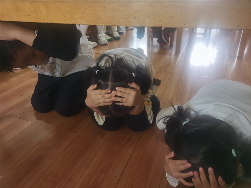 地震2.jpg