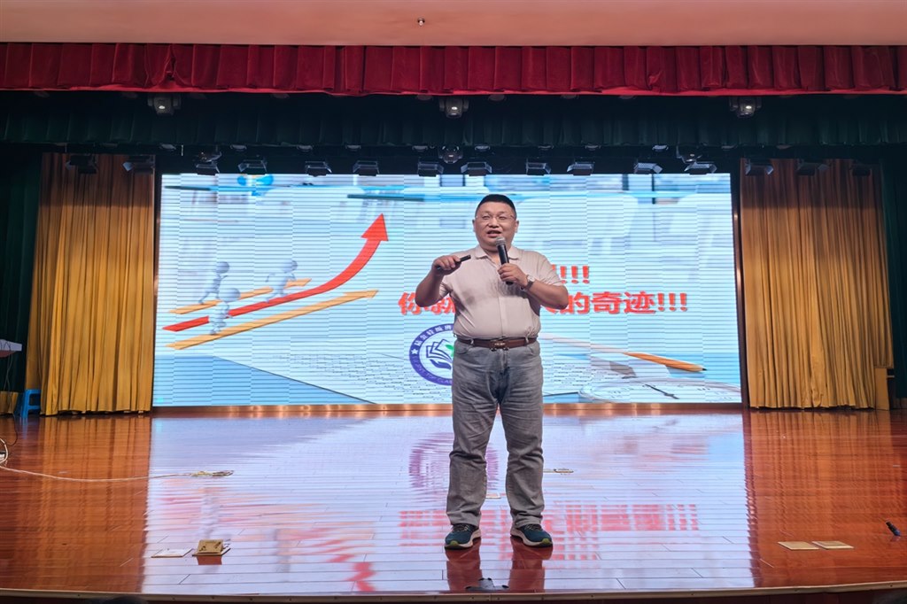 IMG_20240515_180710.jpg IMG_20240515_180710.jpg