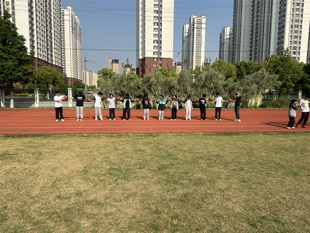 挑战吉尼斯齐头并进项目训练.JPG