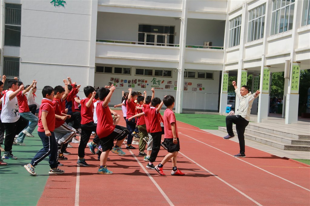 湖塘桥第三实验小学图片