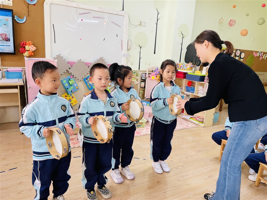 妈进课堂2.JPG