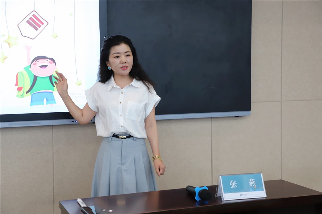 讲座2.jpg